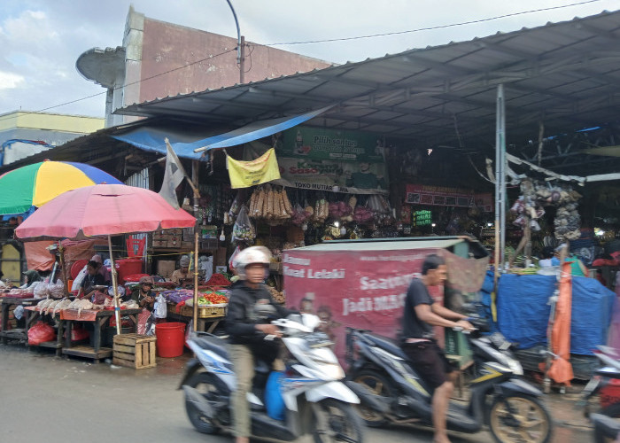 Harga Beras dan Telur di Pasar Parung Bogor Melonjak Drastis Jelang Tahun Baru 2025