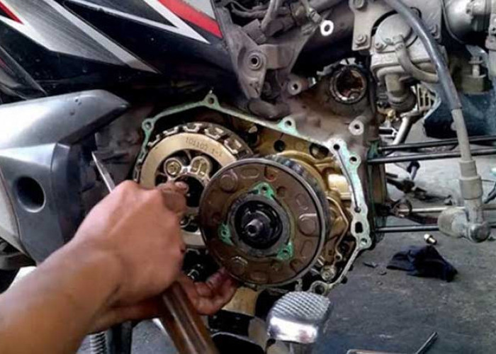 Ketahui Estimasi Biaya dan Penyebab Motor Turun Mesin, Cek Komponen yang Harus Diganti