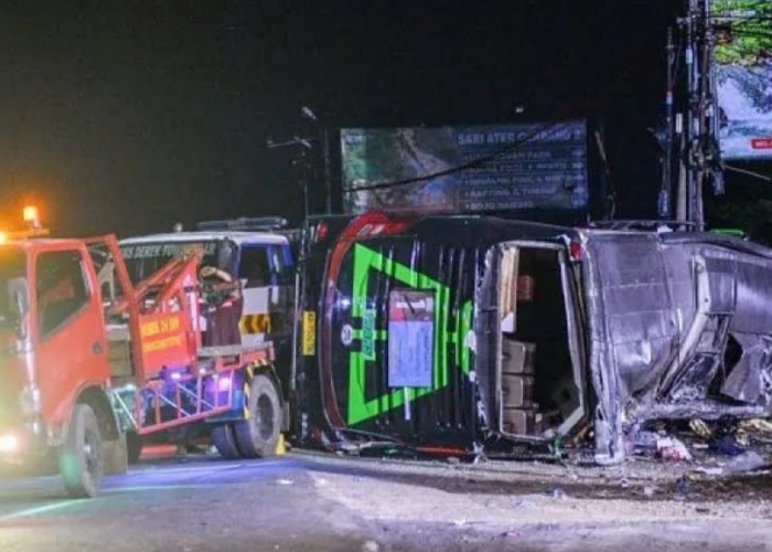 Wali Kota Depok Bawa Pulang Korban Tewas Bus SMK Lingga Kencana dengan 10 Mobil Jenazah