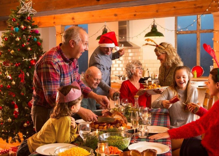 Simak Beragam Cara Merayakan Natal Bersama Keluarga, Hubungan Menjadi Lebih Hangat