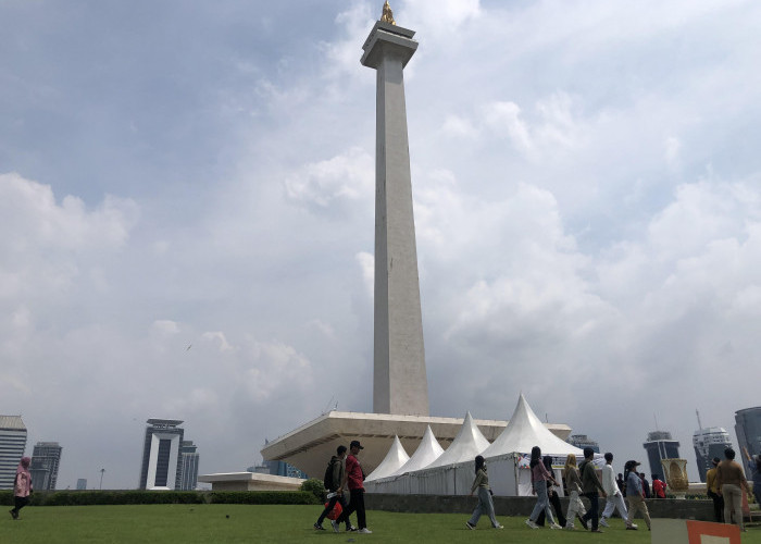 Monas Ramai Pengunjung pada H+1 Lebaran, Mayoritas dari Warga Bogor, Cek Harga Tiket Masuknya
