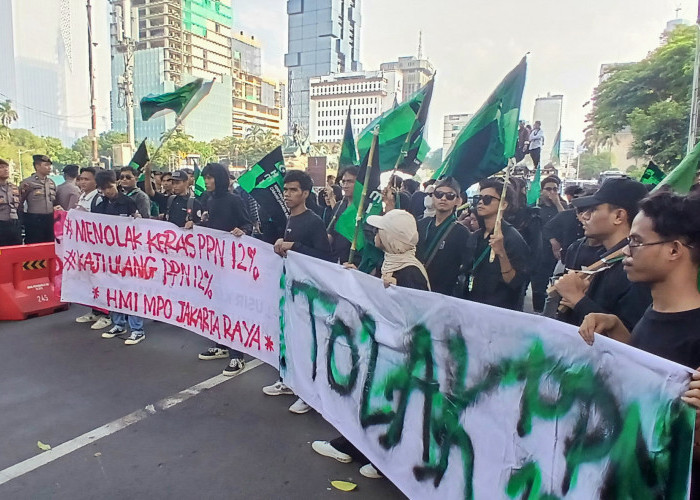 Demo Tolak Kenaikan PPN 12 Persen di Patung Kuda Monas, HMI: Ini Mencekik Rakyat