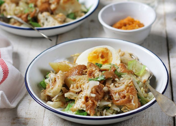 Jakarta Update! Rekomendasi Spot Mie Ayam Dekat MRT yang Lezat dan Murah Meriah