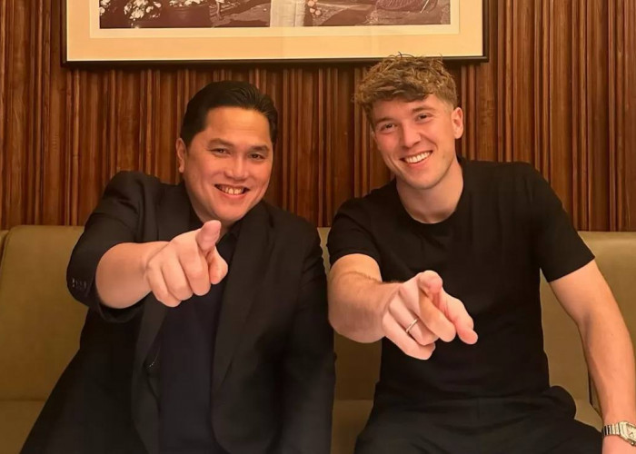 Erick Thohir Foto Bareng Ole Romeny, Jadi Calon Pemain Naturalisasi?