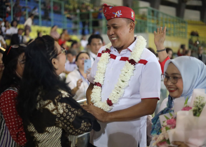 Junjung Tinggi Toleransi, Tri Adhianto Hadiri Acara Paskah Bersama Umat Kristiani se- Kota Bekasi