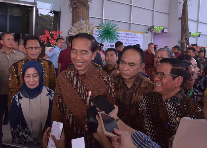 Reshuffle Kabinet, Jokowi Lantik Menteri Menko Polhukam dan Menteri ATR yang Baru