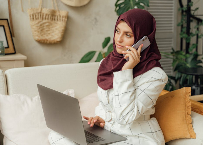 Bolehkah Wanita Bekerja Mencari Nafkah? Pandangan Islam tentang Tugas dan Peran Wanita 