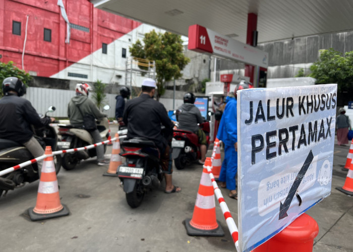 Pertamina Patra Niaga Tegaskan Tidak Ada Pengoplosan pada Produk BBM Pertamax: Sudah Sesuai Ketentuan!