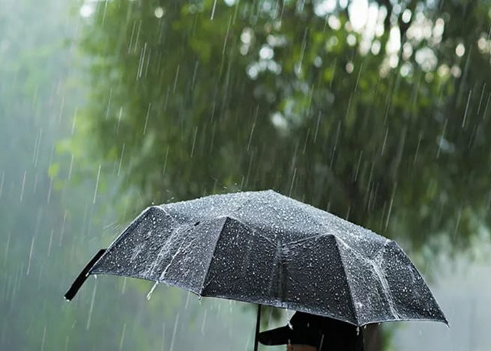 10 Tips Menjaga Kesehatan Tubuh Menghadapi Musim Hujan