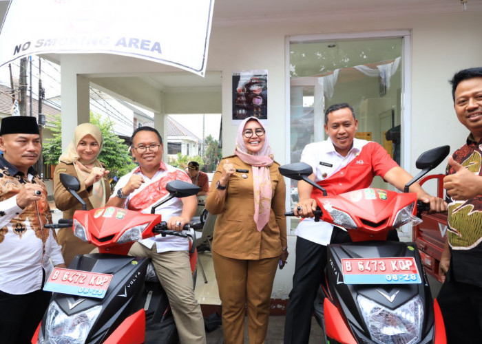 Wali Kota Bekasi Berikan Langsung Hadiah KTJ 2023