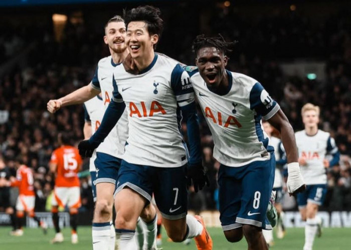 Hasil Lengkap Carbaao Cup 2024-25: Liverpool, Arsenal Tottenham ke Semifinal, MU Tersingkir