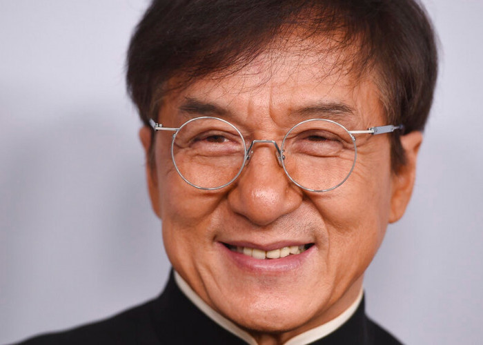 Fakta-fakta Menarik Jackie Chan Ketika Kunjungan ke Indonesia, 'No Sombong!'