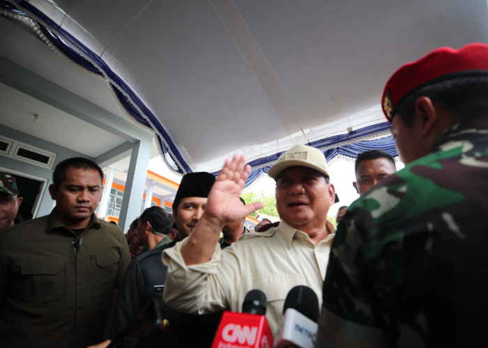 Prabowo ke Emil Dardak: Banyak Pemimpin Muda Muncul yang Penting Cinta Rakyat Indonesia!