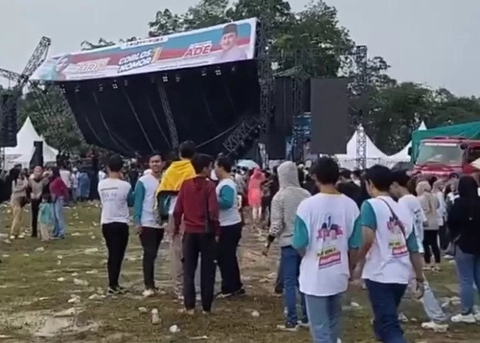 Panggung Kampanye Akbar Airin Rachmi-Ade Sumardi di Tangerang Ambruk, 2 Orang Jadi Korbannya