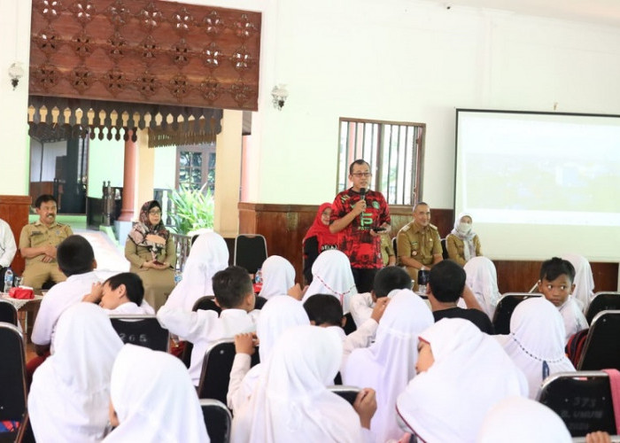 Asda II Terima Siswa Kelas 1 dan 4 SDN Bekasi Jaya IV untuk Perkenalkan Pemerintah Kota Bekasi