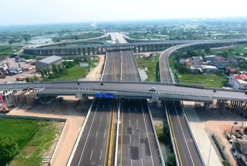 Jelang Libur Nataru 2024, Kesiapan Infrastruktur Jalan Capai 92 Persen