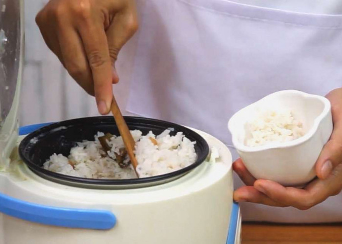 Resep Nasi Uduk Rice Cooker Sederhana, Enak dan Gurih