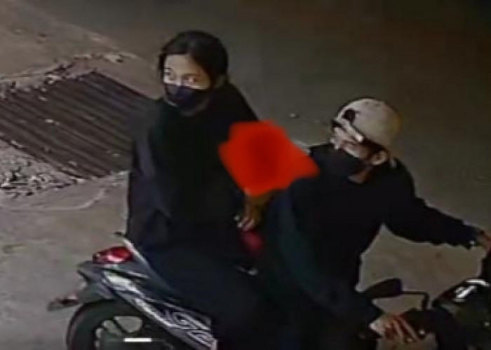 Pasangan Suami Istri Kompak Gasak Motor di Pondok Aren Bintaro, Aksinya Terekam CCTV