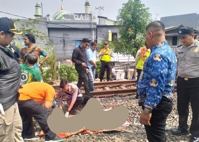 Tawuran Remaja di Duren Sawit, 1 Tewas Ketabrak Kereta