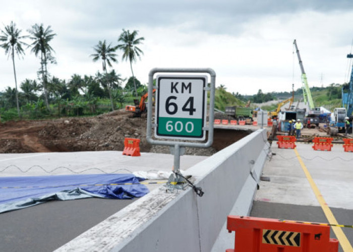 Pasca Longsor, Korlantas Polri Cek Jalur Tol Bocimi untuk Arus Balik Lebaran 2024