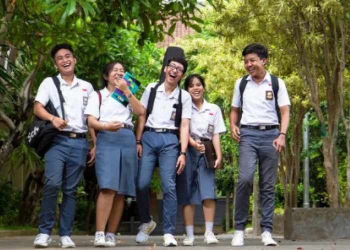 Syarat Bantuan Pengadaan Pakaian Seragam Sekolah untuk Siswa SD SMP SMA dari Pemerintah 
