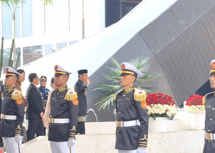 Sidang Tahunan MPR RI 2024, Presiden Jokowi Gunakan Pakaian Adat Betawi 