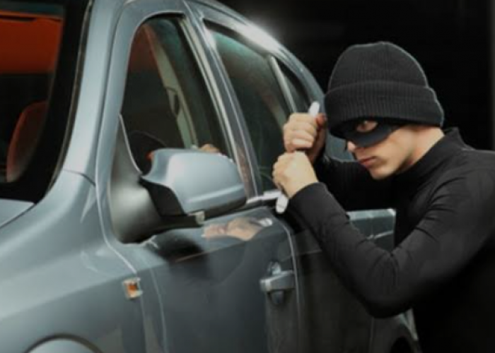 Polsek Cileungsi Tindak Lanjutti Cek TKP Terkait Video Viral Terkait Adanya Pencurian Mobil Pick Up
