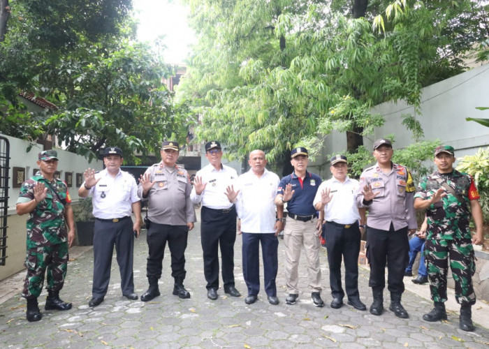 Mendirikan di Atas Saluran Air, Bangunan Parkir Bening Boutique Hotel Di Bongkar Distaru Kota Bekasi