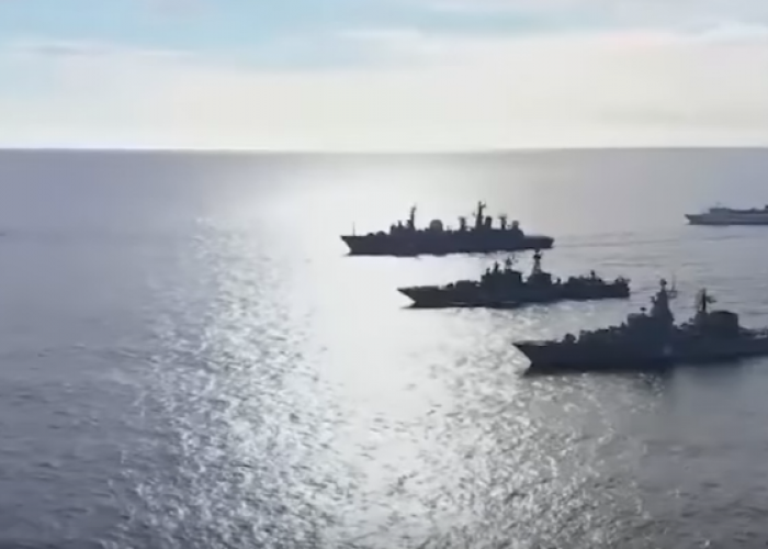Rusia Kirim Kapal Perang Angkatan Laut ke Iran 