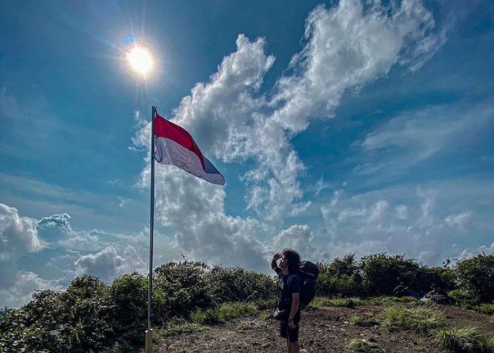Uji Nyali! Gunung Seminung di Lampung Barat Tawarkan Trek Menantang Bagi Para Pendaki, Wajib Dicoba!