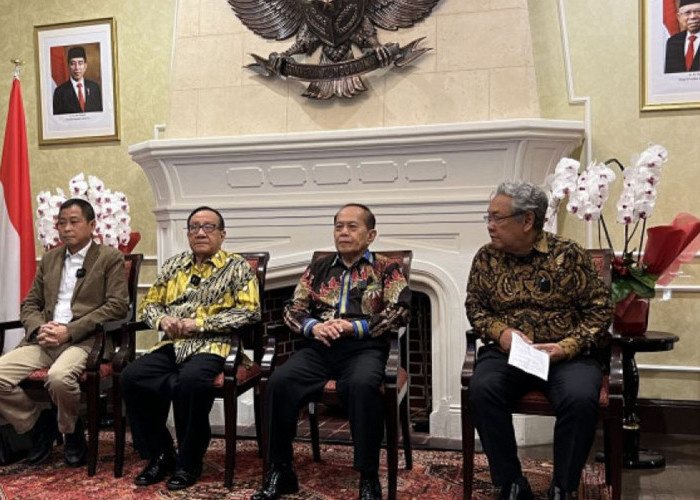 3 Tokoh Indonesia Dianugerahi Bintang Tanda Jasa dari Kaisar Jepang