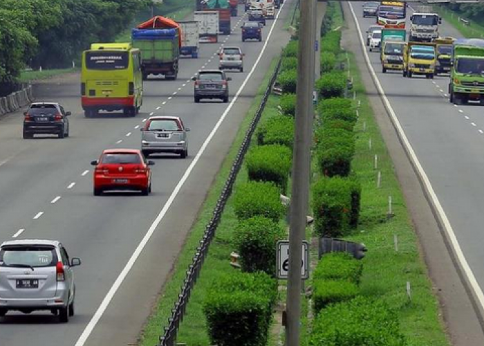 Volume Kendaraan Melintas Tol Tangerang-Merak Meningkat 