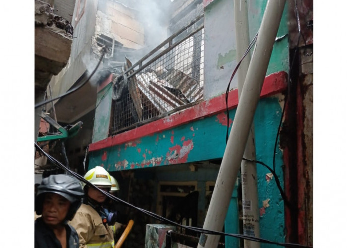 Rumah 2 Lantai di Galur Hangus Terbakar, Diduga Gegara Korsleting Listrik