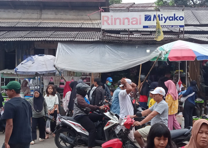 Tak Pengaruh Kenaikan Harga, Antusias Berbelanja Masyarakat di Pasar Parung Bogor Masih Tinggi saat Ramadan
