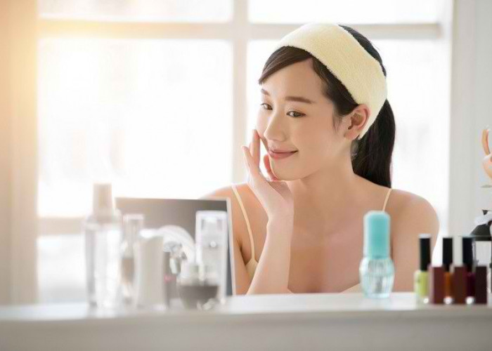 Catat! Inilah Urutan Pemakaian Skincare yang Benar untuk Kulit Wajah Glowing dan Cerah Maksimal