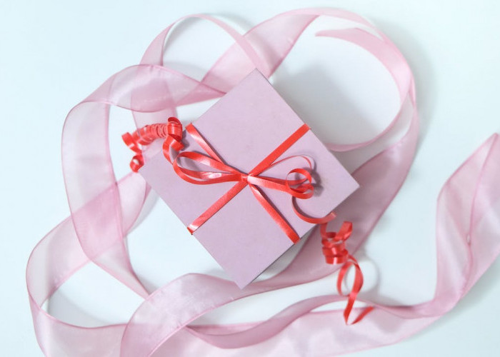 8 Hadiah Valentine Selain Cokelat untuk Pasangan, Dijamin Romantis dan Berkesan 