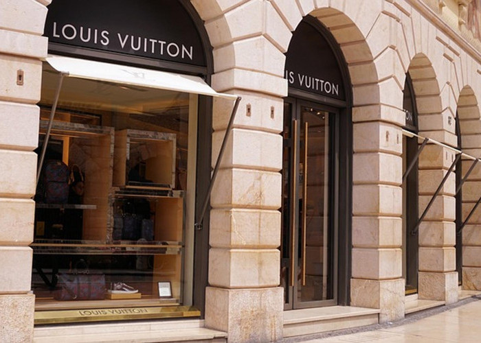 Sejarah Louis Vuitton, Brand Terkenal Lahir Dari Tukang Koper
