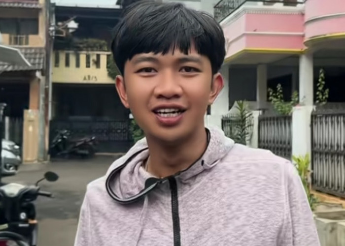 Rumah Influencer Katak Bhizer Digeruduk Polisi, Diduga Promosikan Judi Online