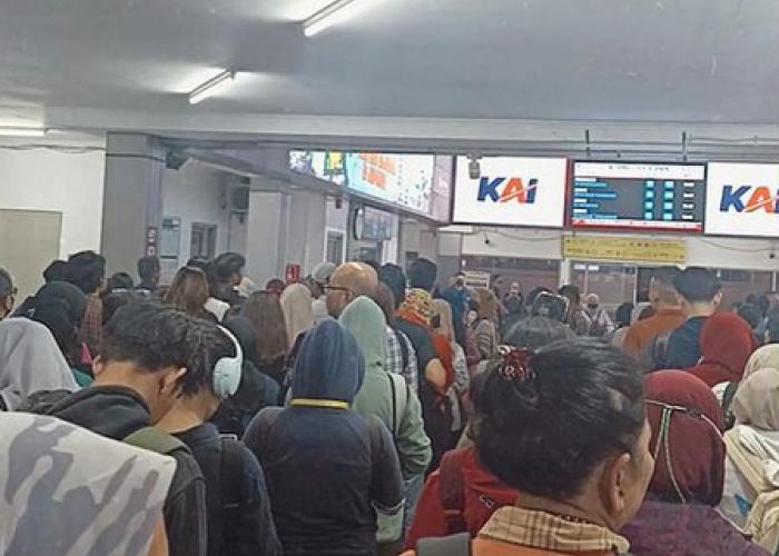 Cek Jadwal KRL Commuter Line Jabodetabek Selama Malam Tahun Baru 2024, Terakhir 03.05 WIB