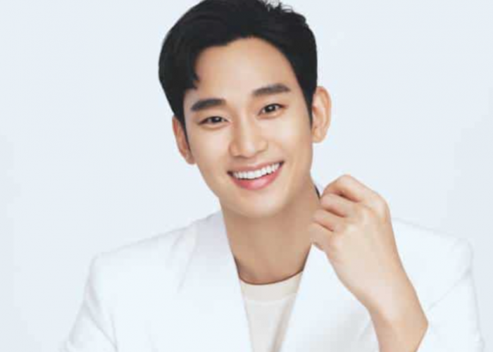 Ini Pesona Kim Soo Hyun yang Ditunjuk Jadi Brand Ambassador Prada