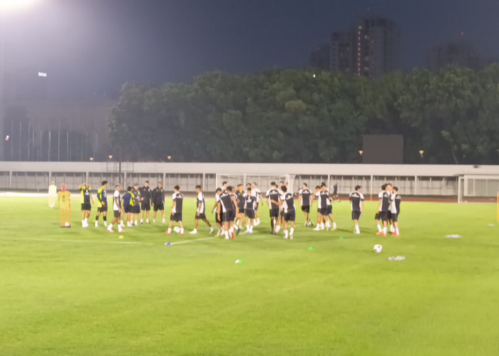 Kevin Diks Mendarat, Timnas Indonesia Gelar Latihan Perdana di Stadion Madya