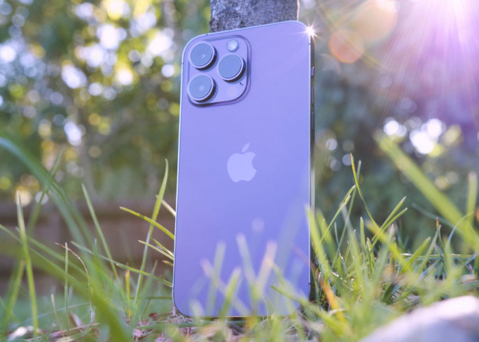 Buat yang Pengen Punya Iphone Baru : Cek Review iPhone 14 Pro Max Disini, Komplit Harga Terbaru Oktober 2023!