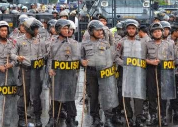 Ribuan Personel Diterjunkan Kawal Aksi Demo di Monas 
