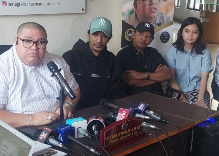 Razman Nasution Tuduh Nikita Mirzani Sebagai Dalang Dibalik Akun Instagram Ibunda Vadel Badjideh