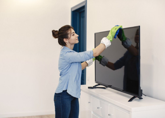 Tips Merawat TV LED dan LCD Agar Tahan Lama