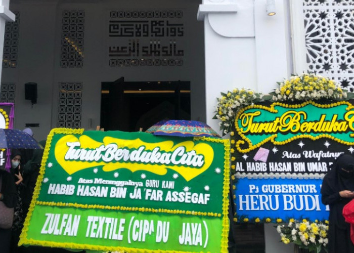 Masjid Nurul Musthofa Dipadati Ribuan Pelayat Habib Hasan bin Ja'far Assegaf